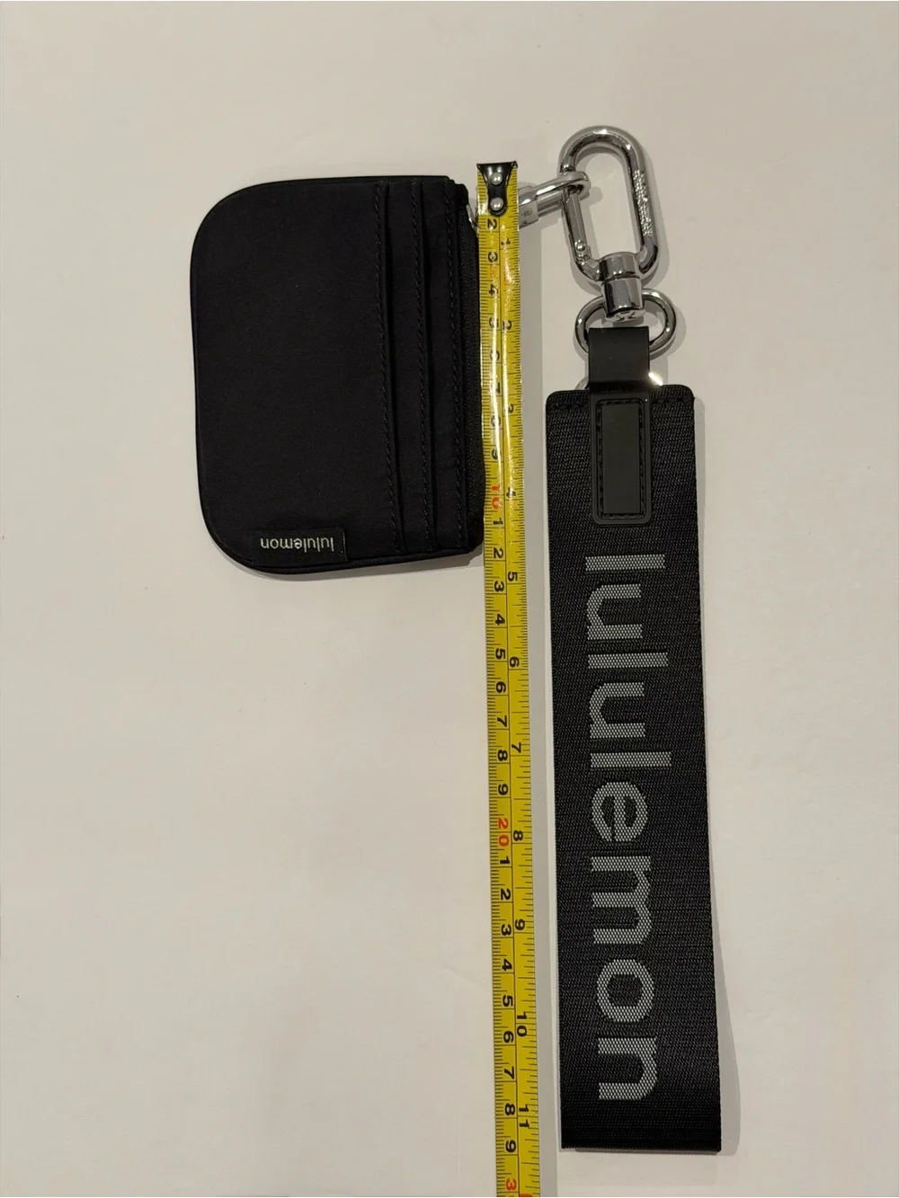 lululemon athletica set - clippable Card Holder and never lost key chain